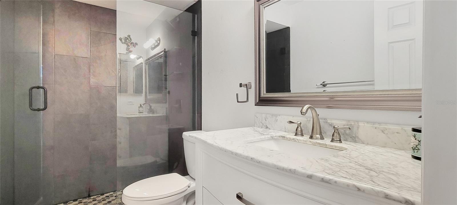 MARINA PALMS - Residential Lease