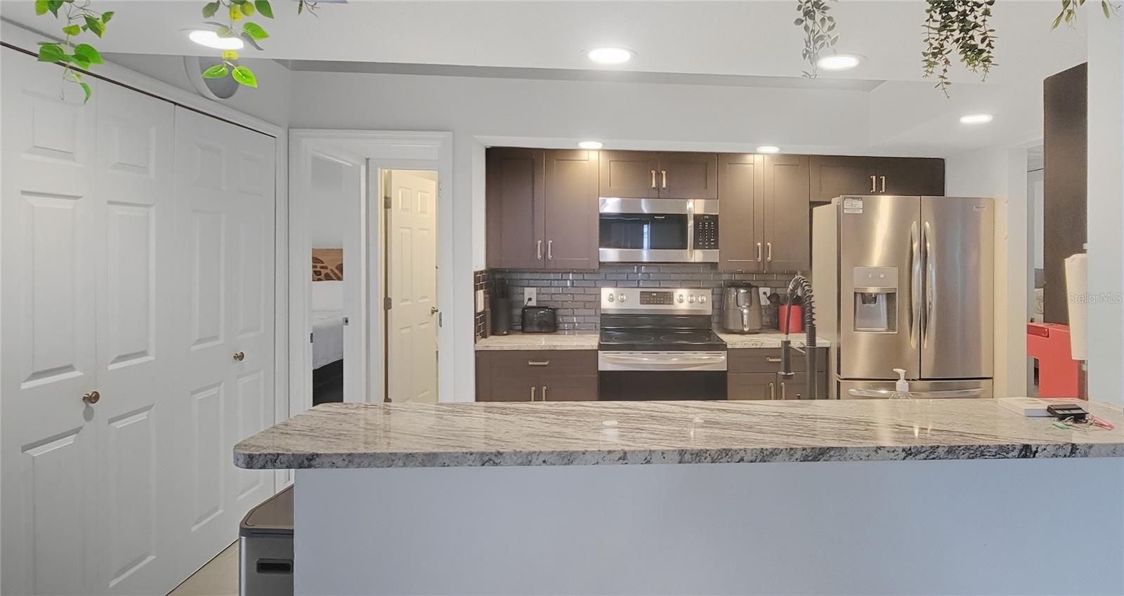 MARINA PALMS - Residential Lease