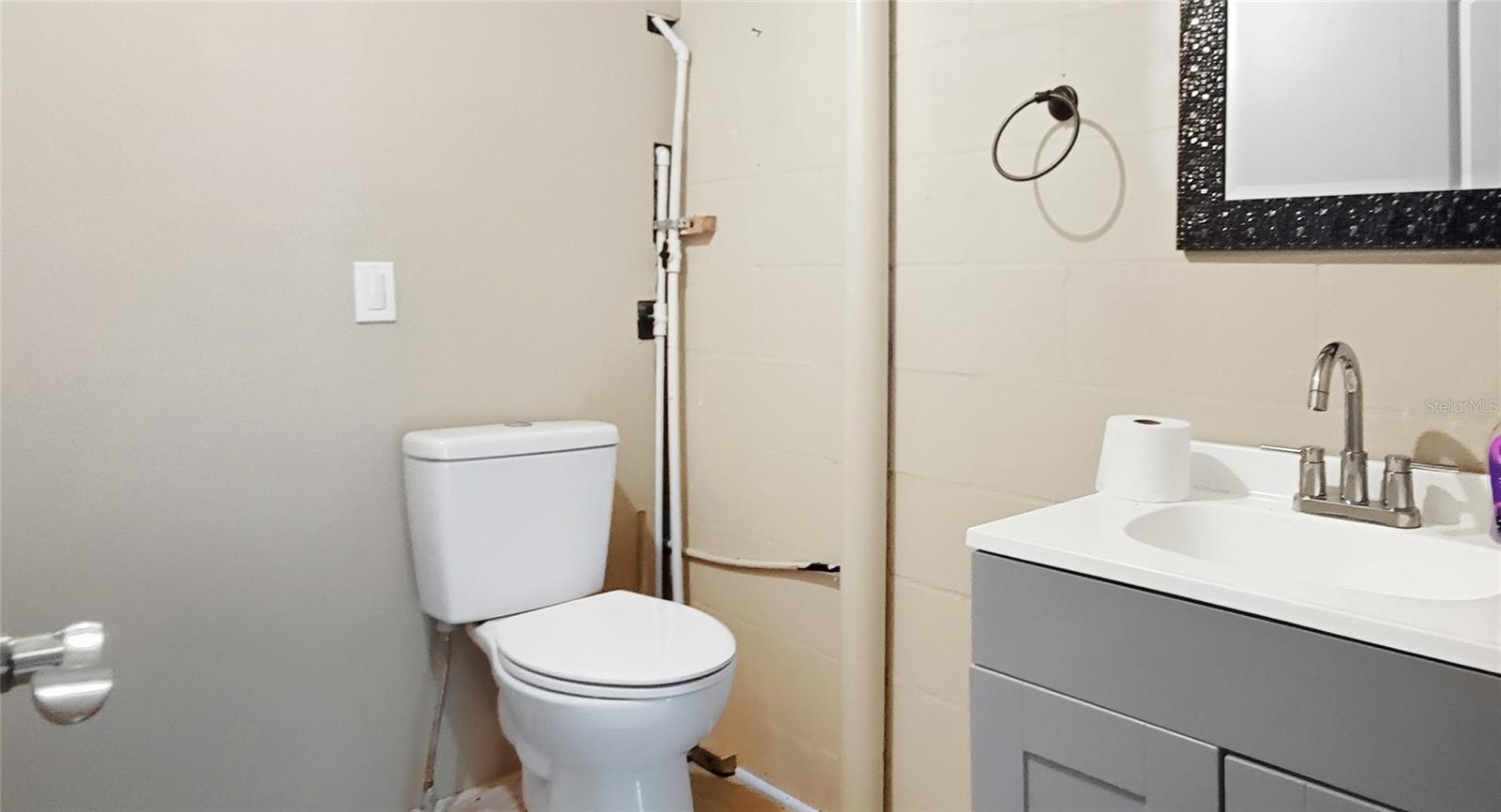 MARINA PALMS - Residential Lease