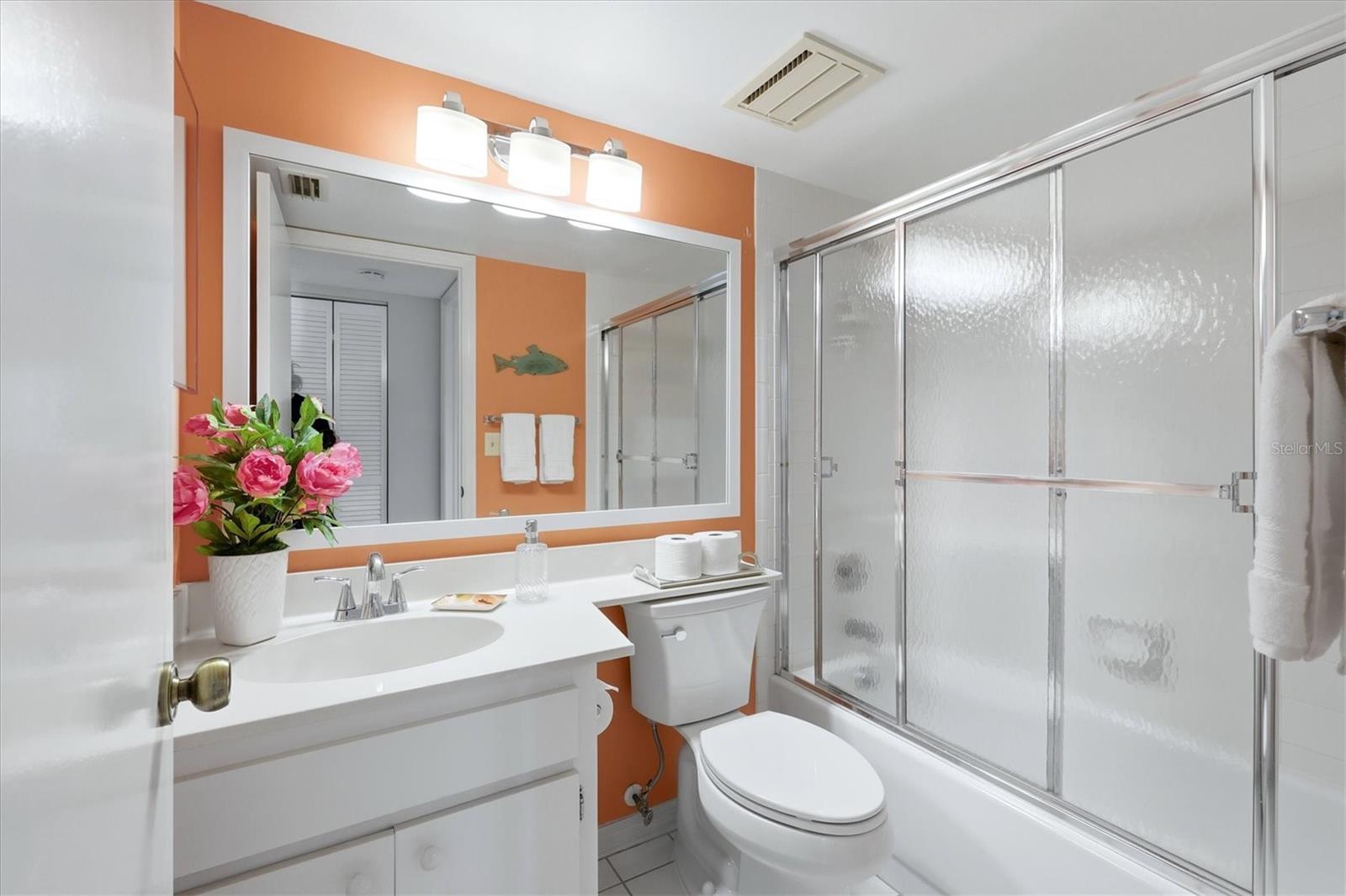 FARMINGTON VISTAS - Residential