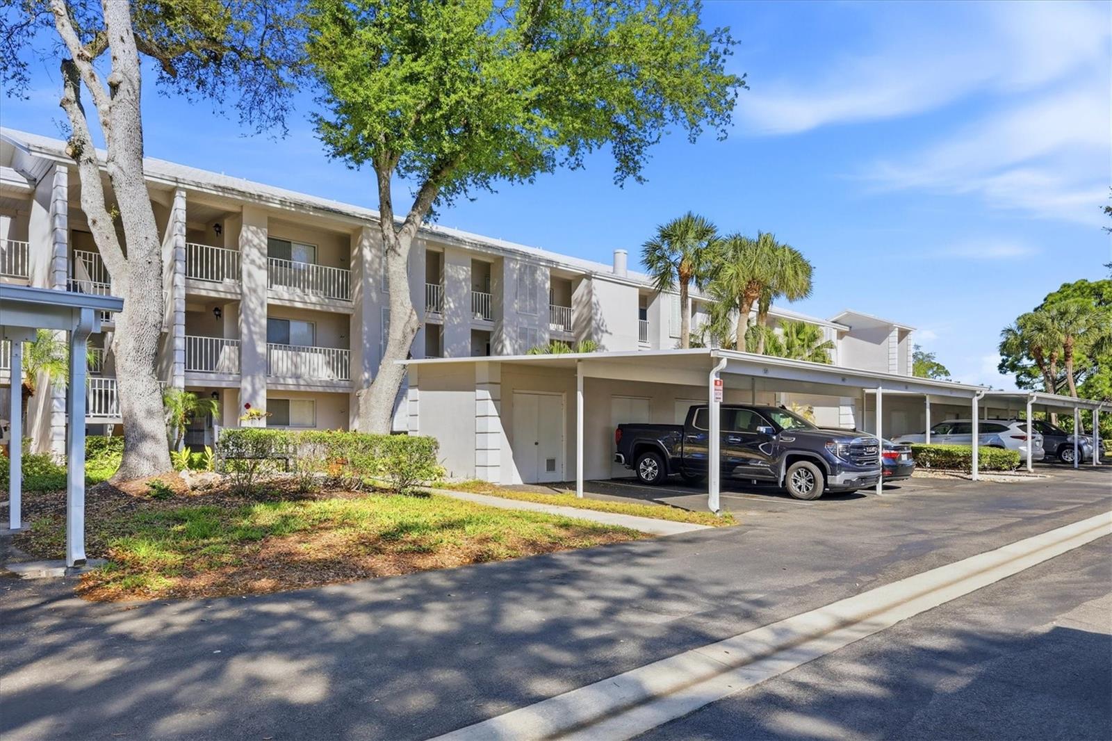 437 CERROMAR LANE 522