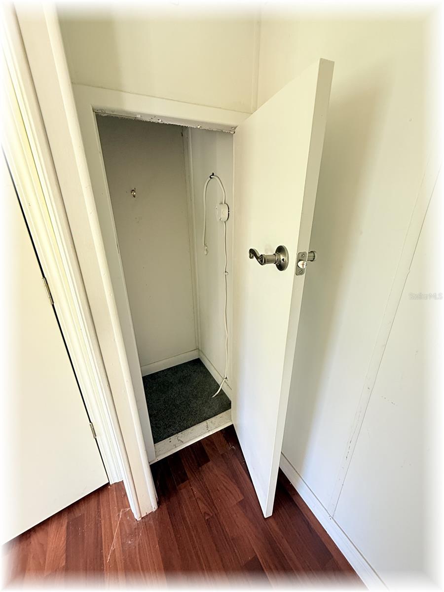 LAKE WEIR OAKS - Residential