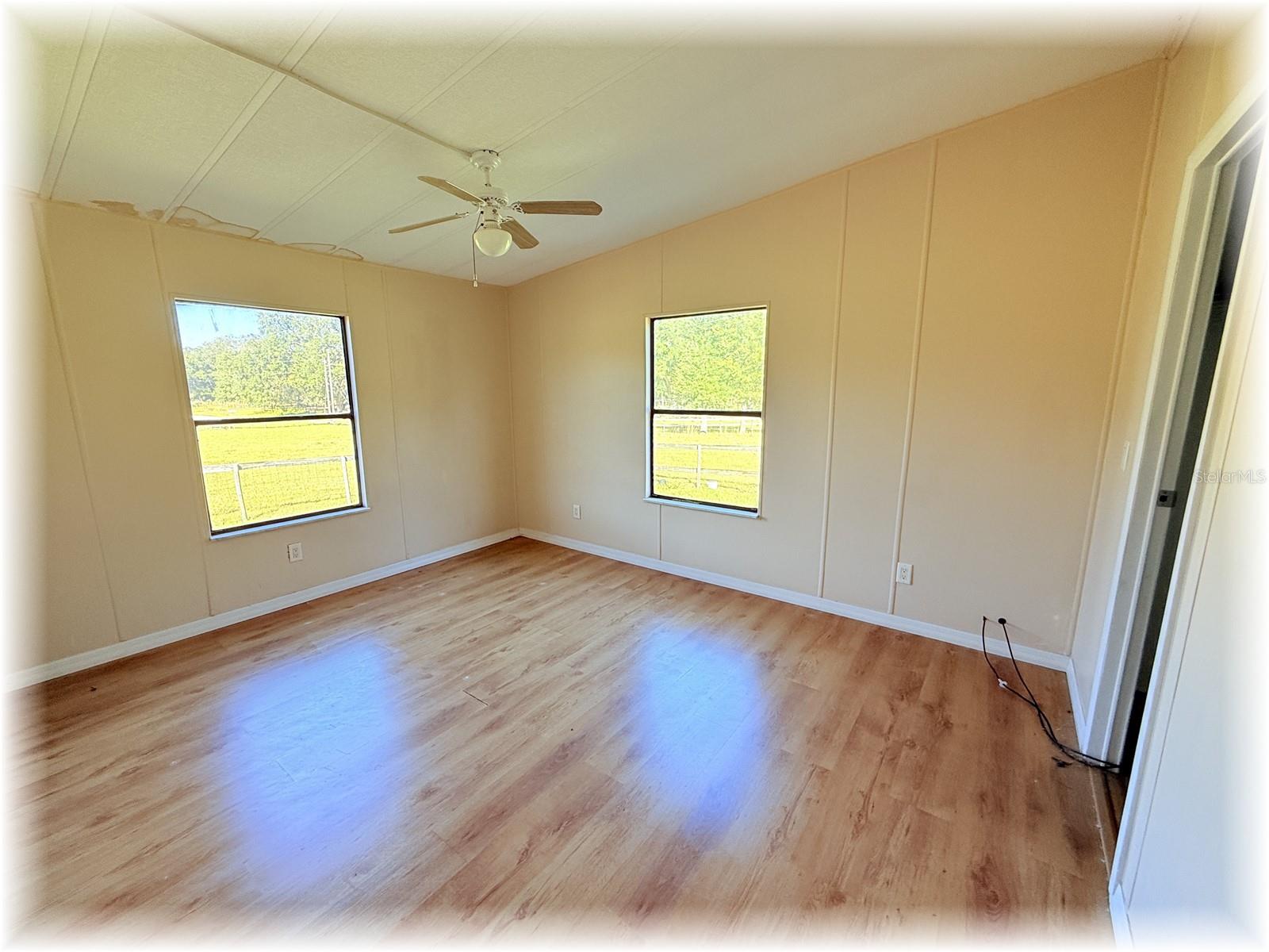 LAKE WEIR OAKS - Residential