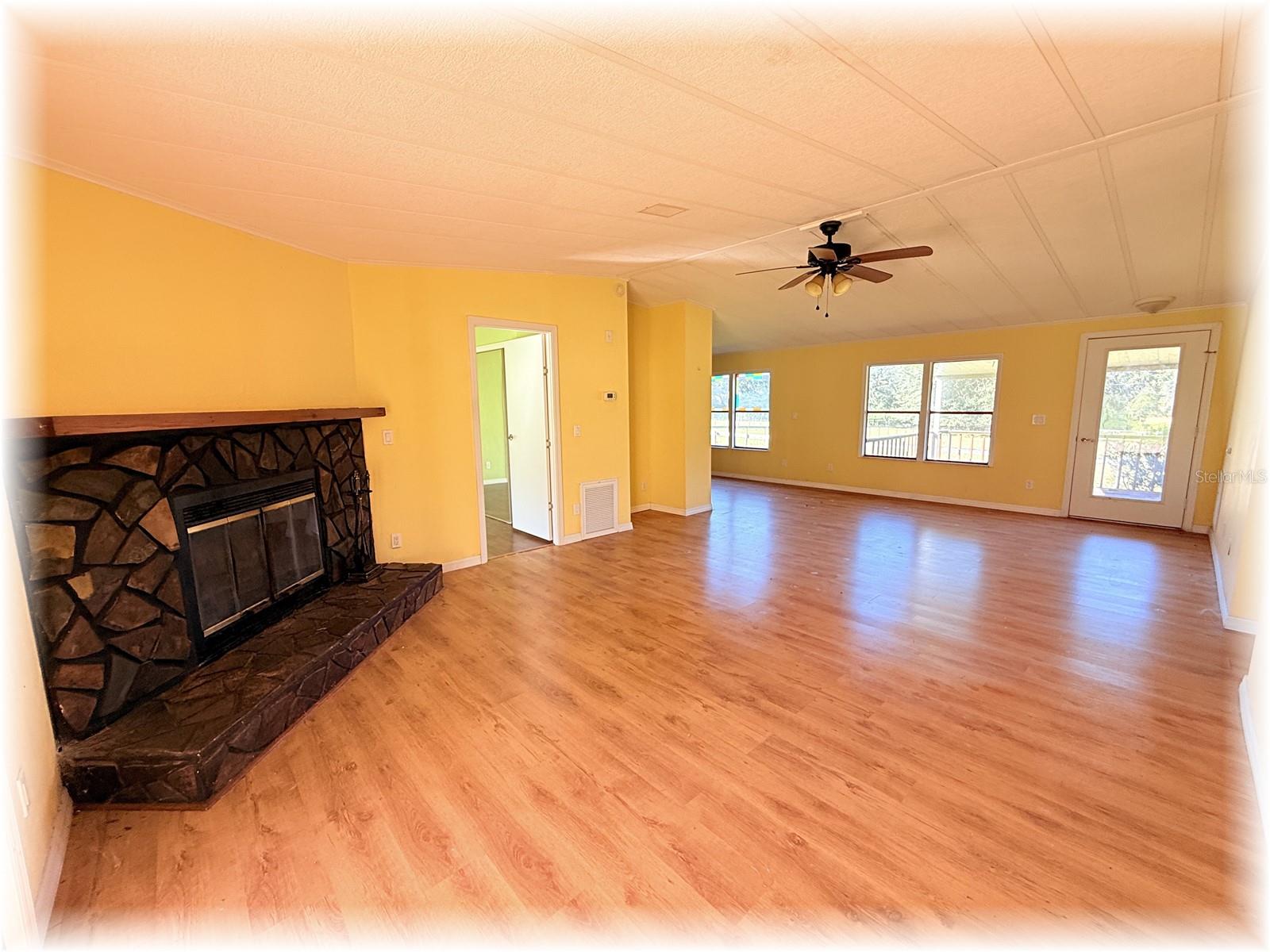 LAKE WEIR OAKS - Residential