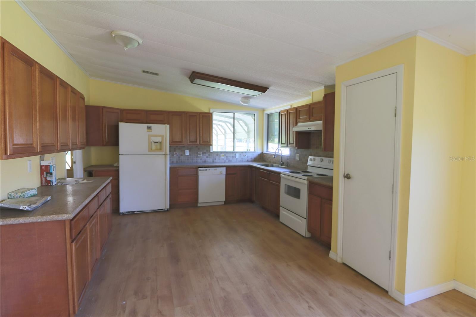 LAKE WEIR OAKS - Residential