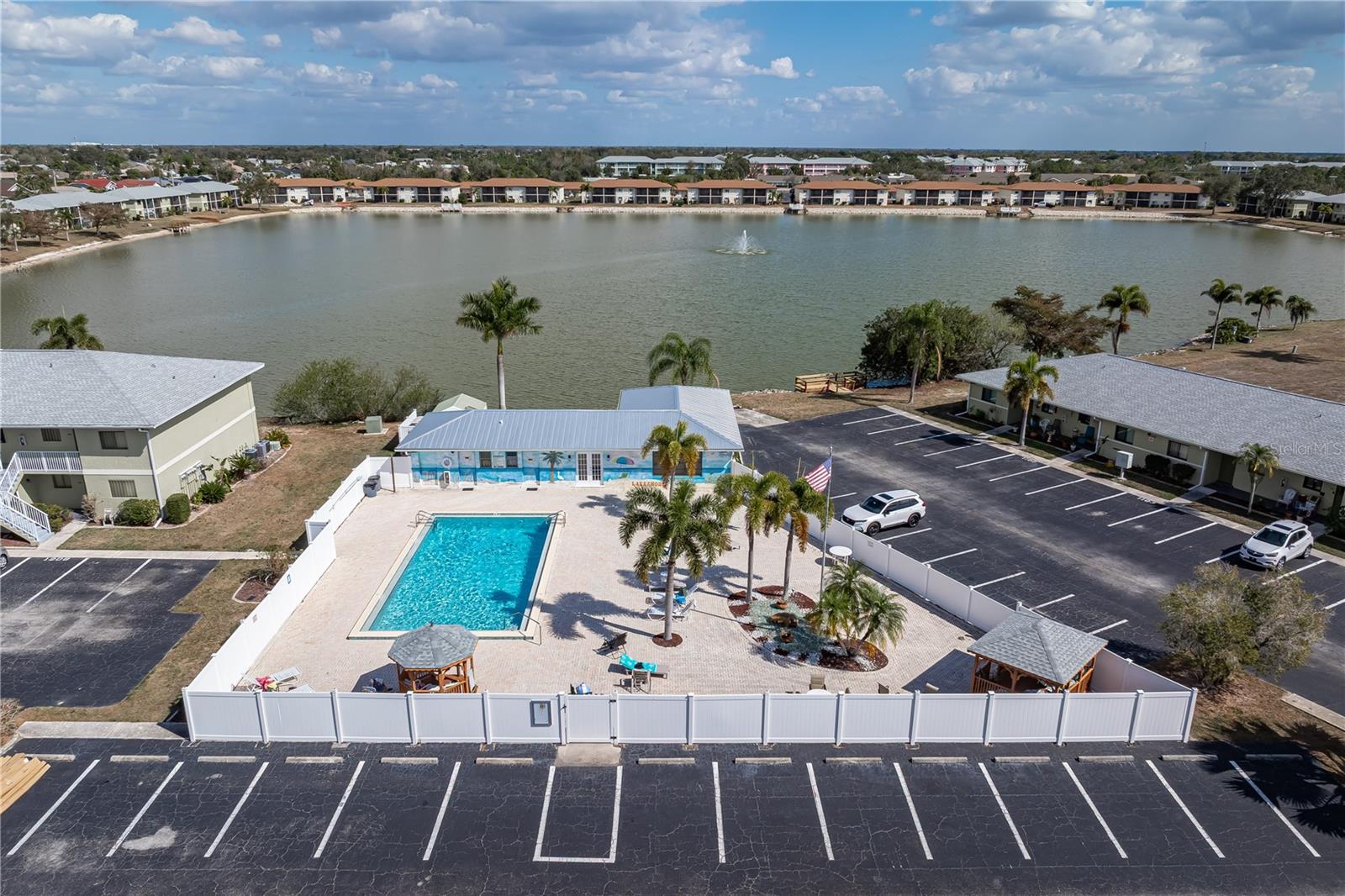 LAKESHORE CHARLOTTE COUNTY PH 03 - Residential