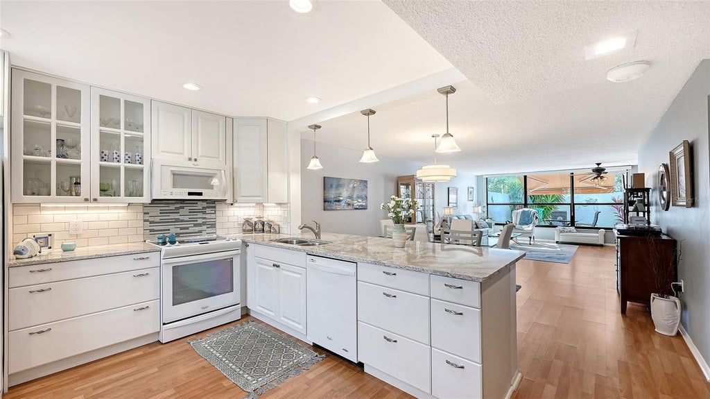 Photo of 666 Woodlawn Drive #666, Bradenton, FL 34210 (MLS # A4704315)