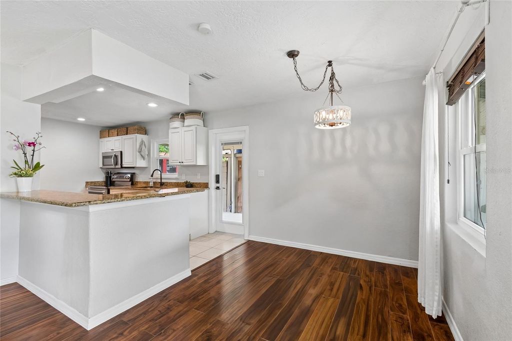 Photo of 3912 W Leila Avenue, Tampa, FL 33616 (MLS # TB8506672)