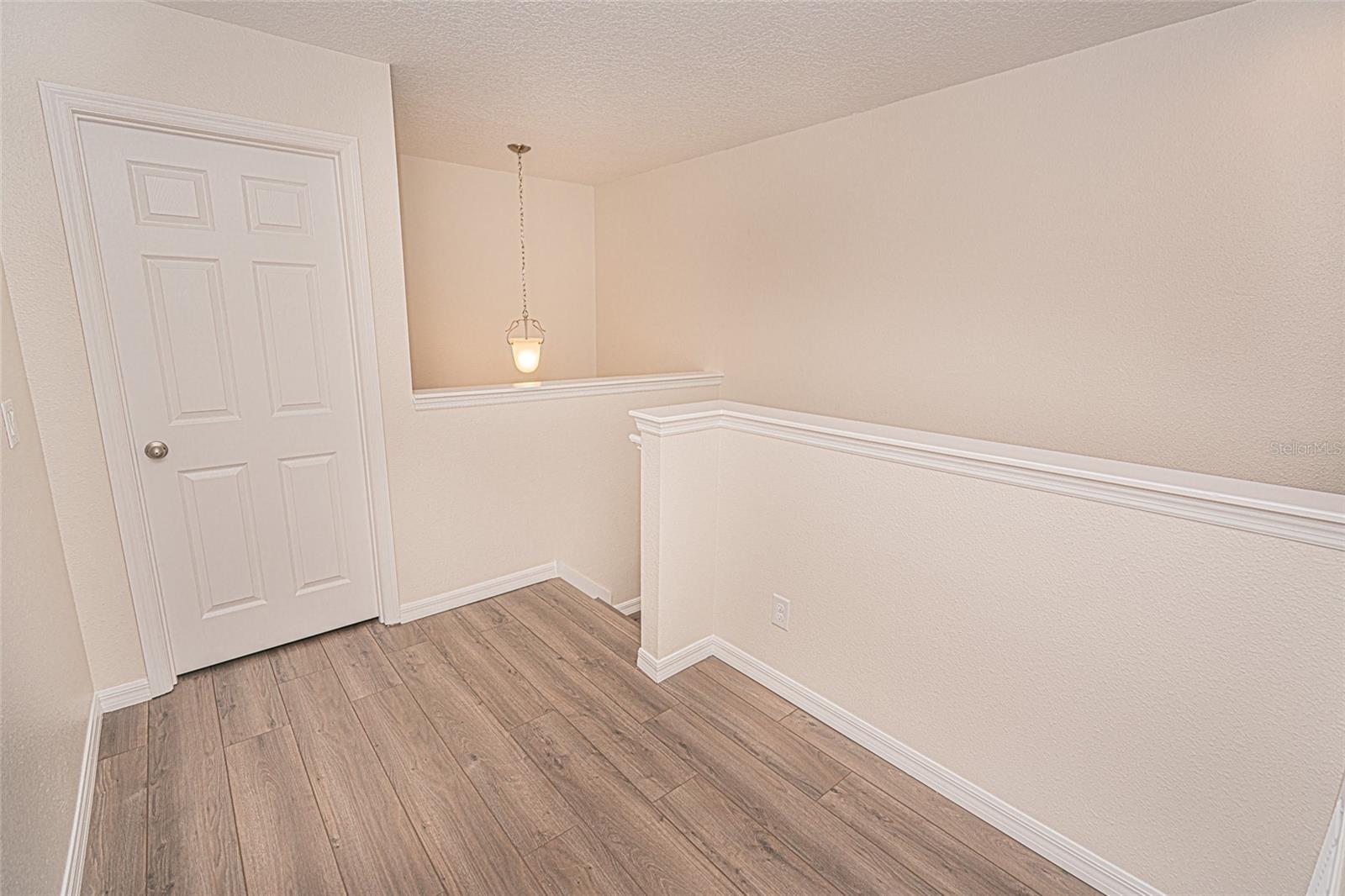 EMERALD LAKE - Residential