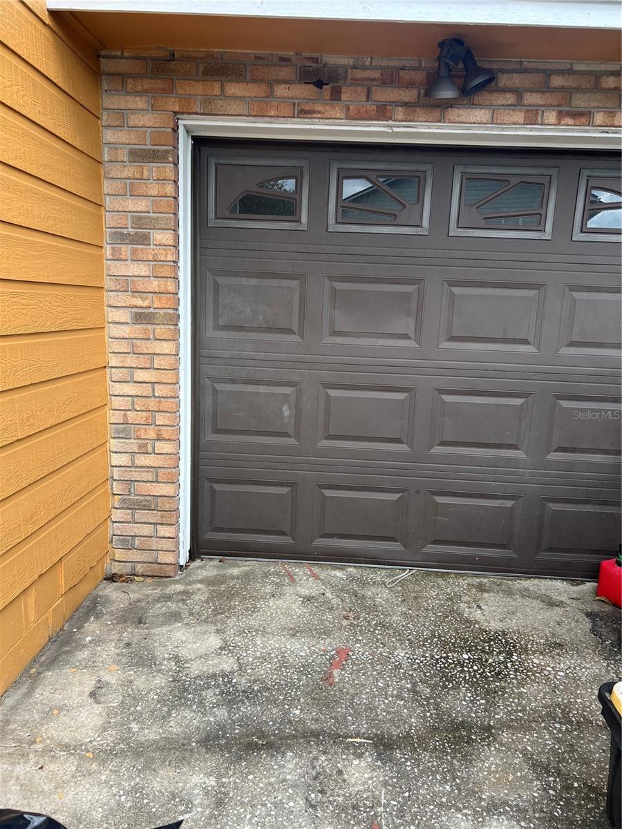 7858 BROCKWOOD CIRCLE