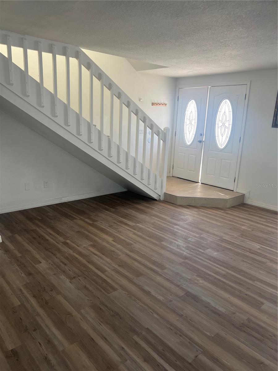 7858 BROCKWOOD CIRCLE