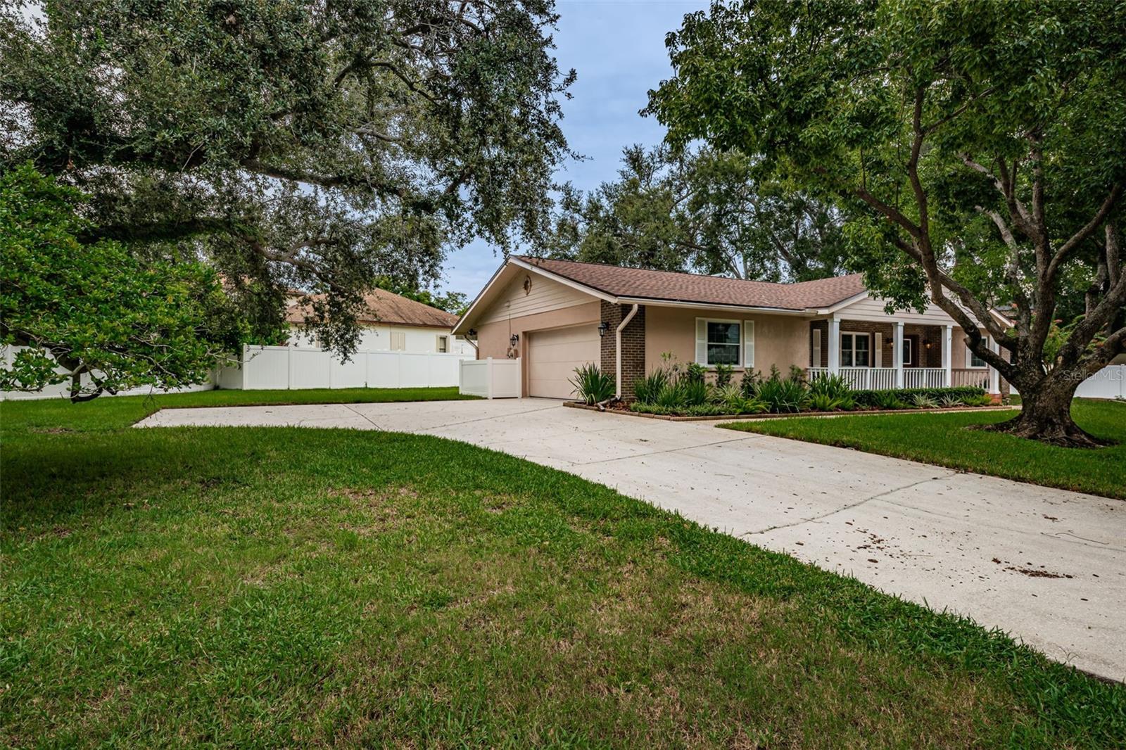 7525 PESCADOR PLACE