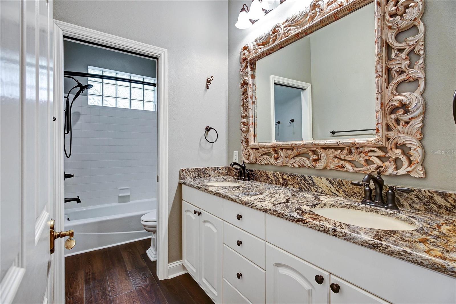SKIDMORE - Residential