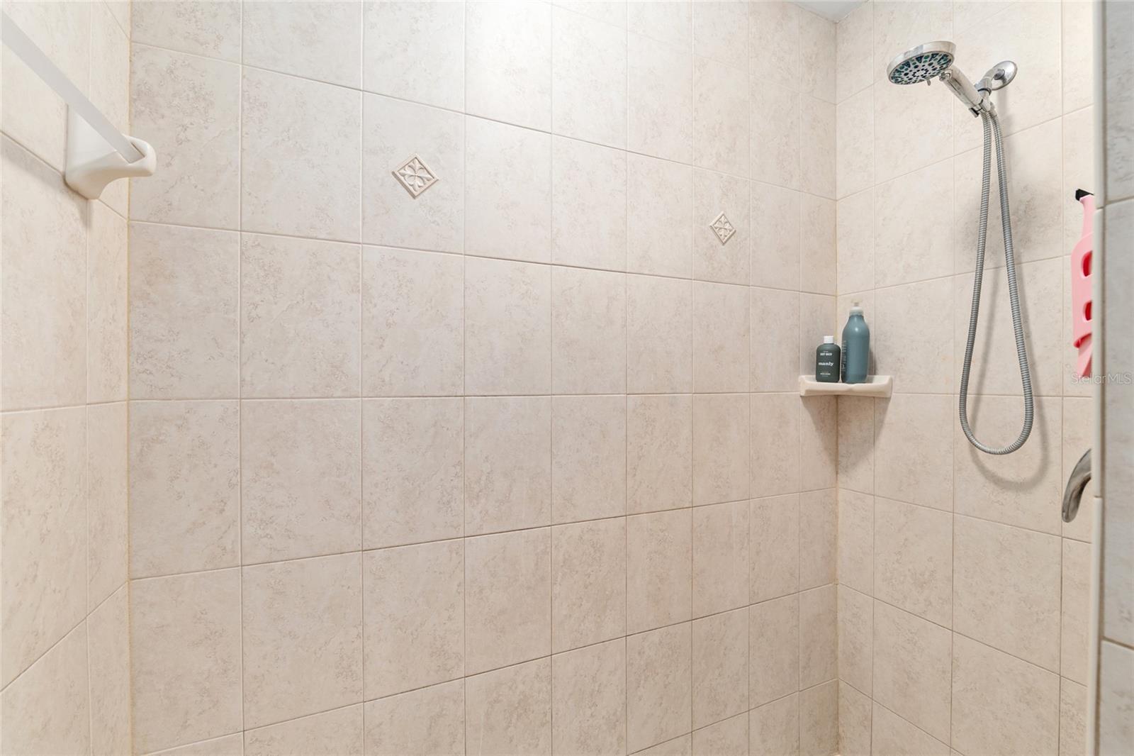 NEWBERRY OAKS PH 6 - Residential