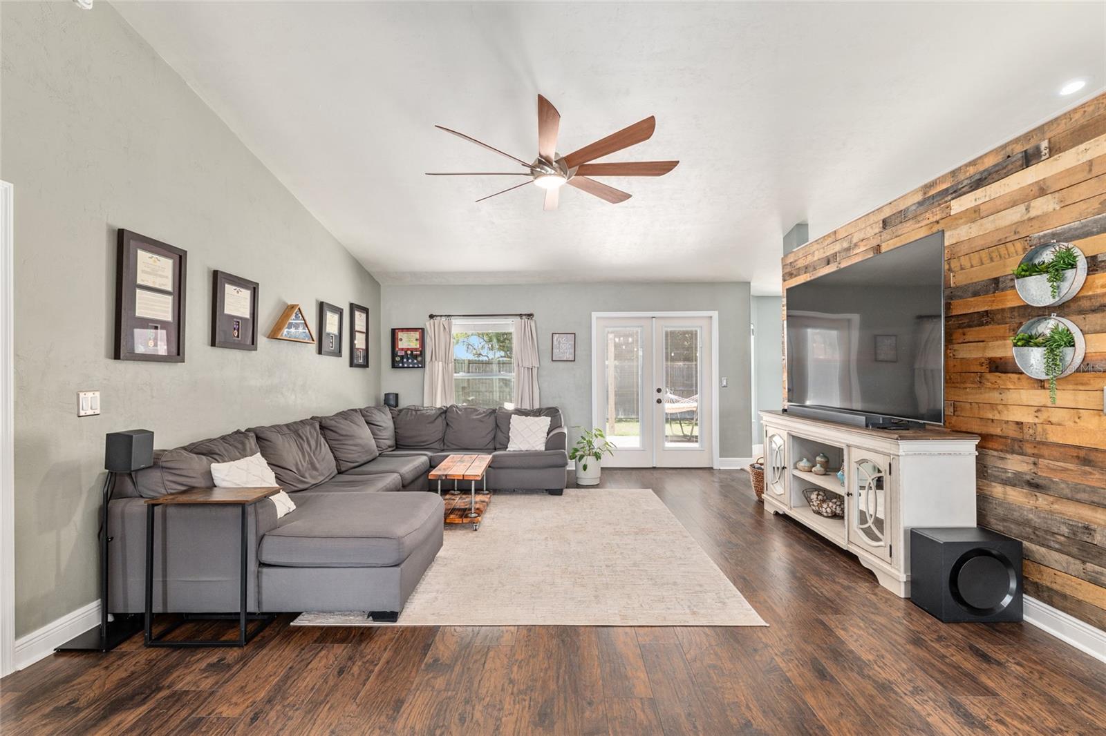 NEWBERRY OAKS PH 6 - Residential