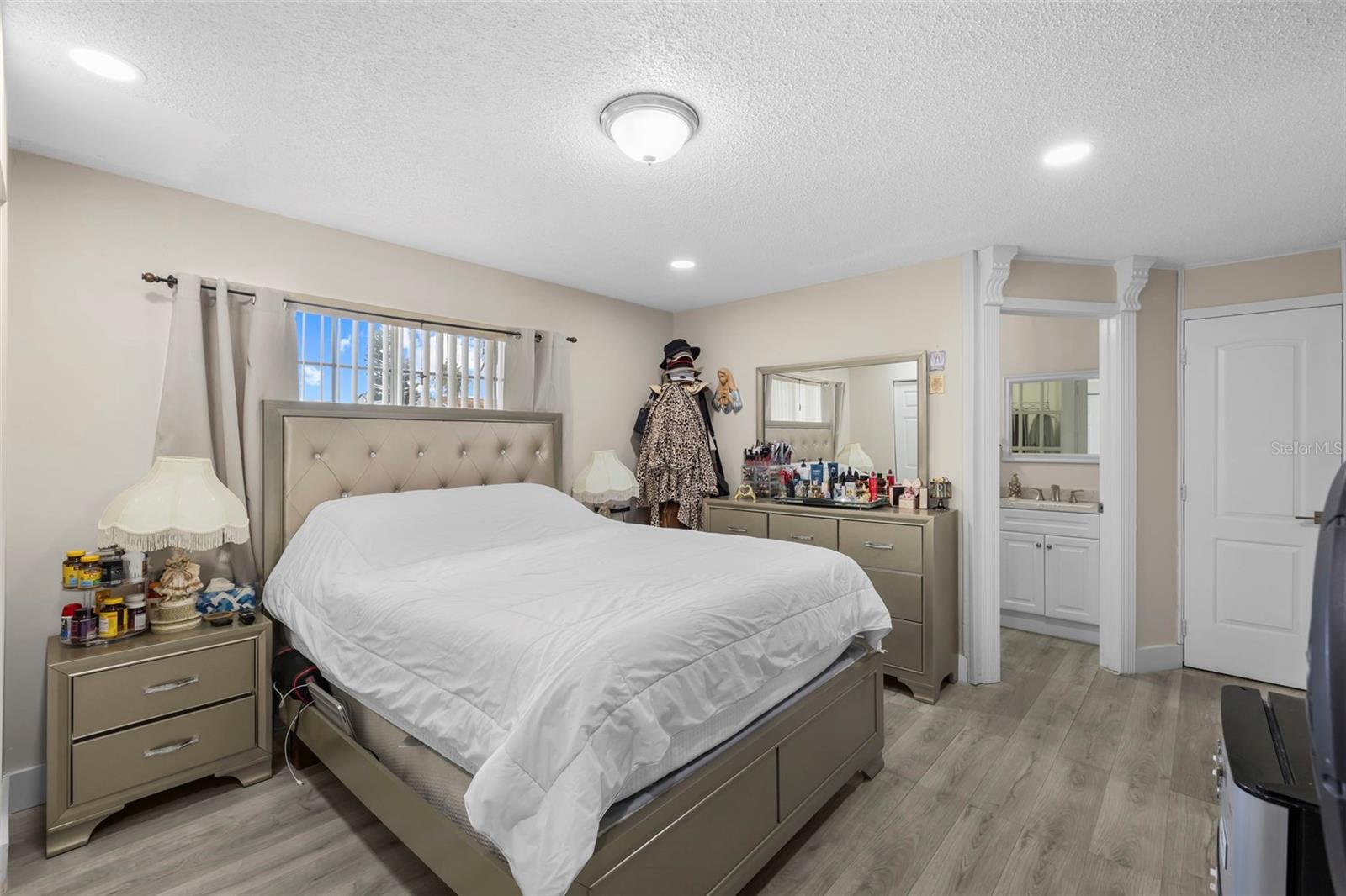 OAK RIDGE VILLAS SUB - Residential