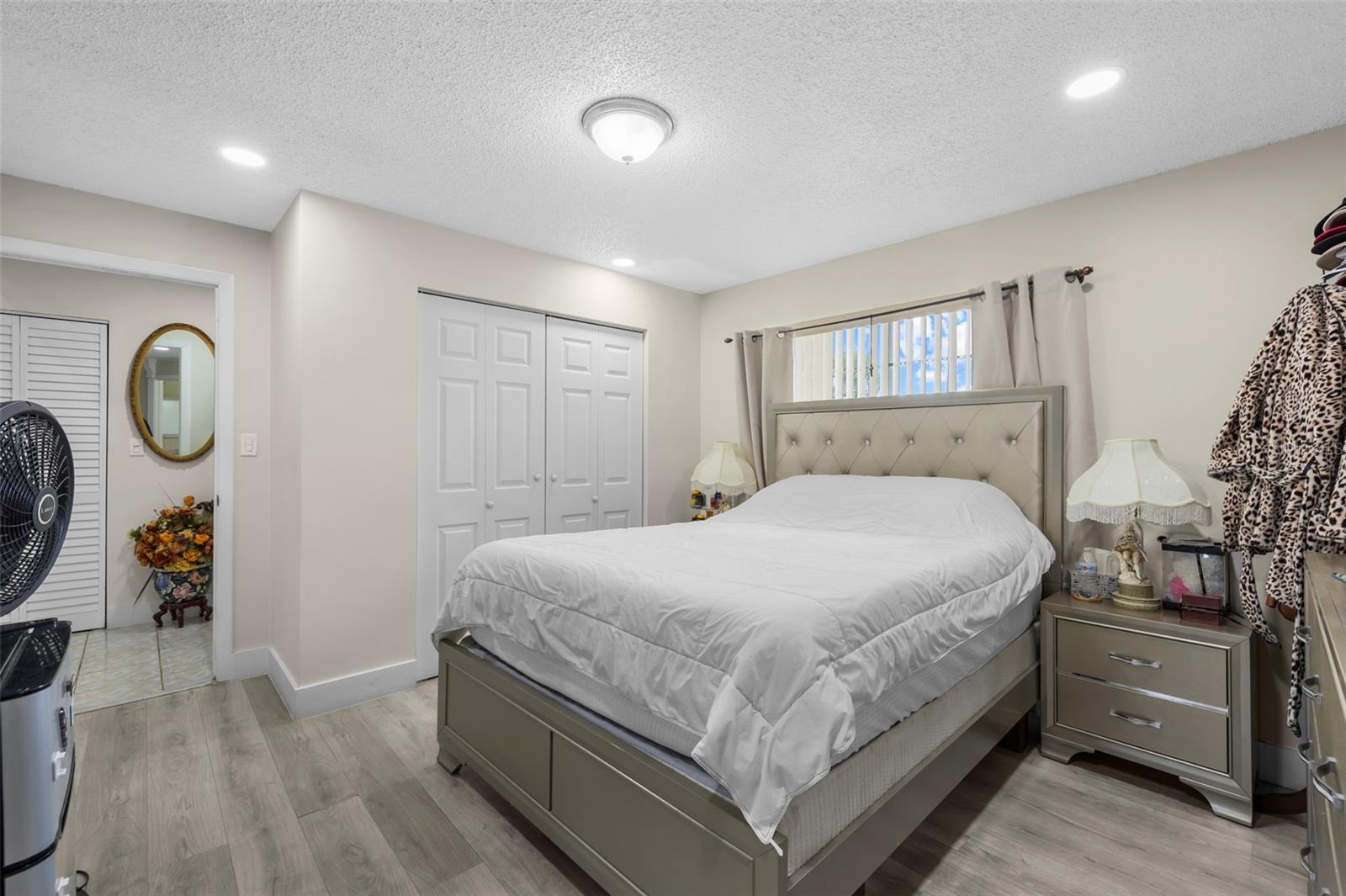 OAK RIDGE VILLAS SUB - Residential