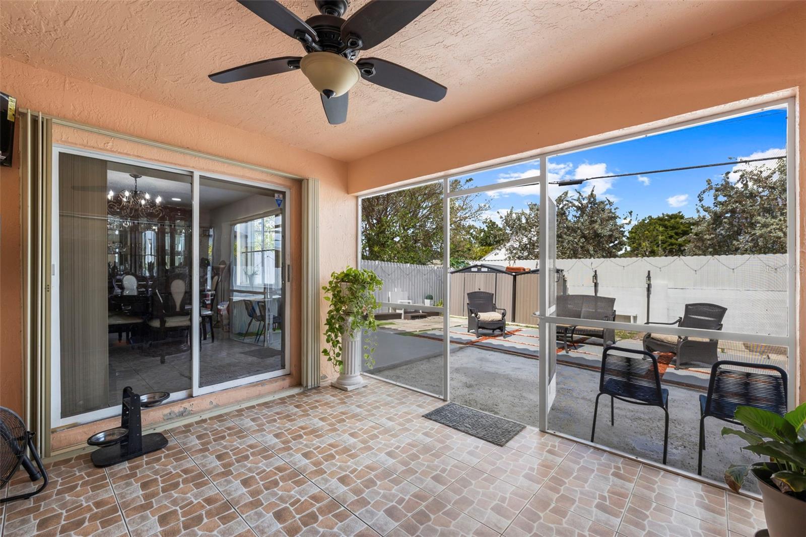 OAK RIDGE VILLAS SUB - Residential