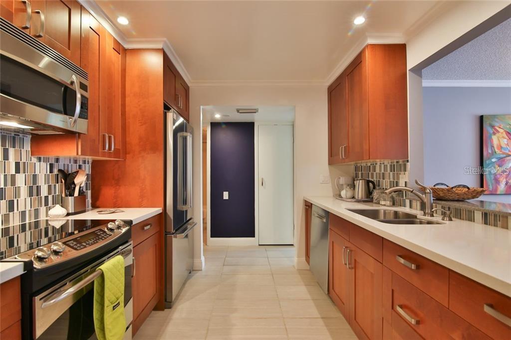 COURTYARD SQUARE CONDO - Residential Lease