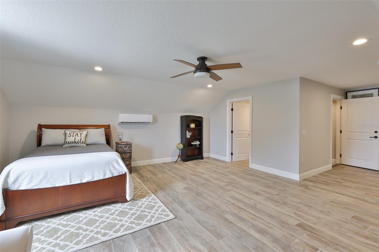 HISCOCK FARM - Residential