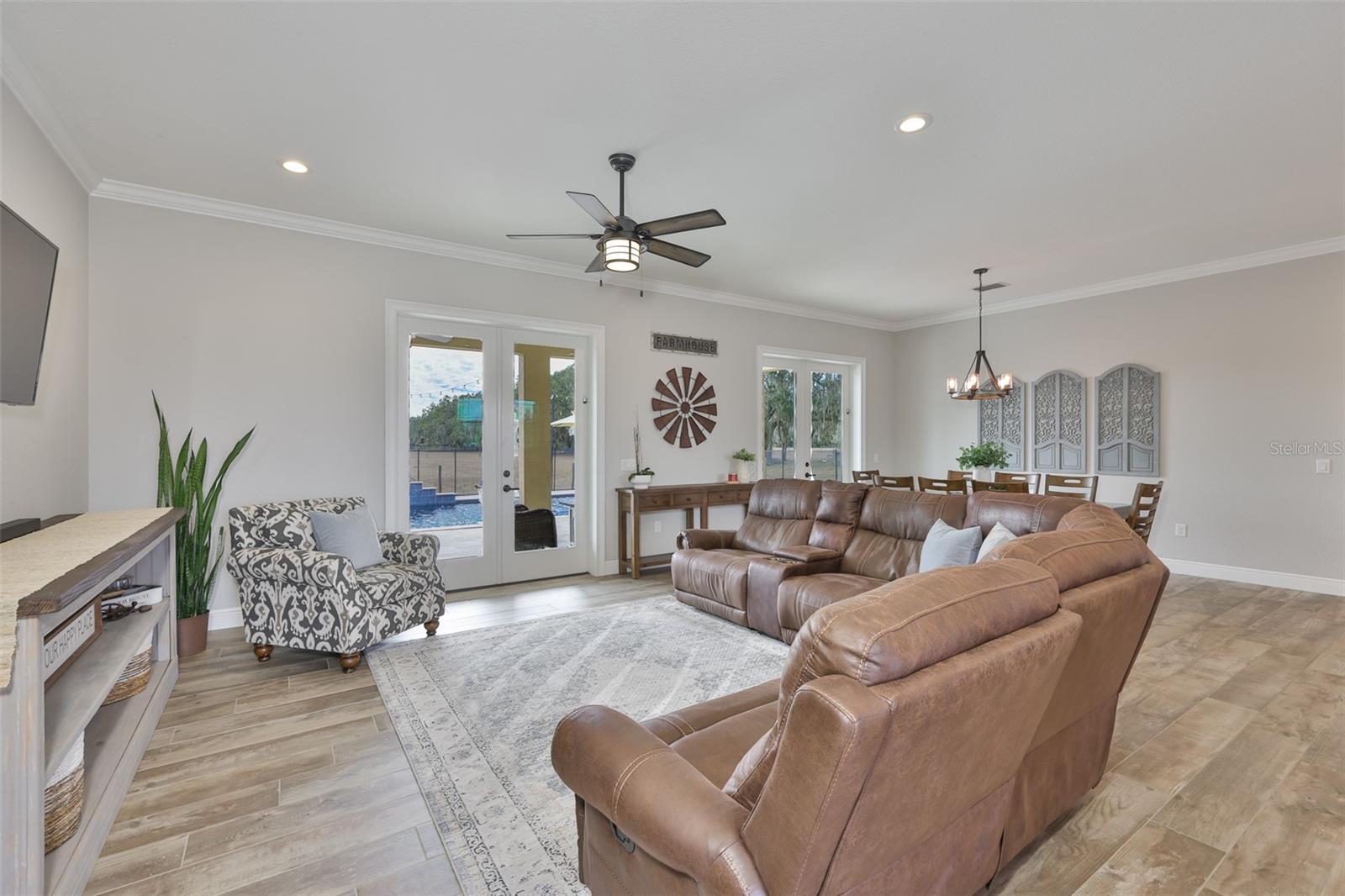 HISCOCK FARM - Residential