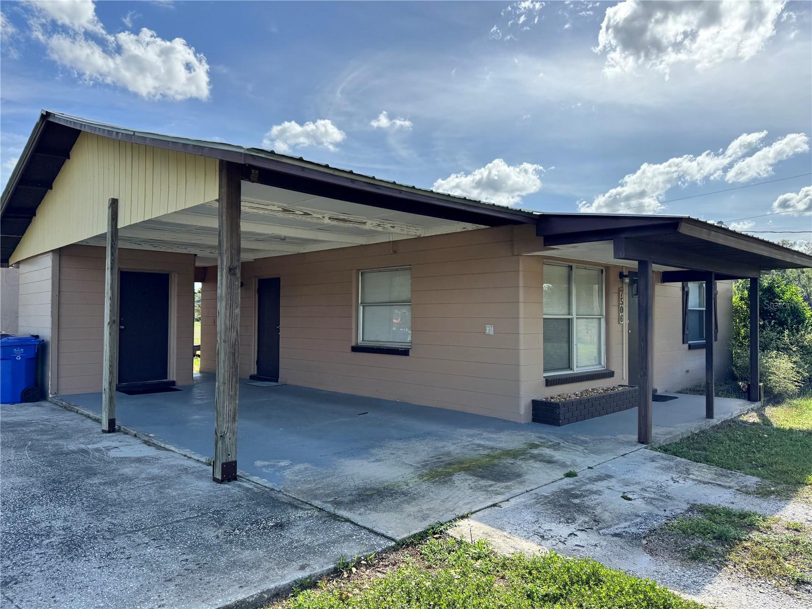 HISCOCK FARM - Residential