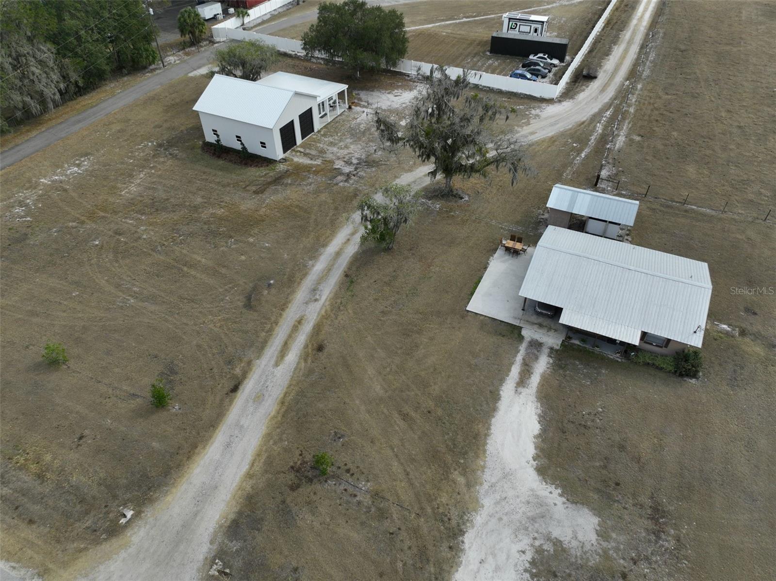 HISCOCK FARM - Residential
