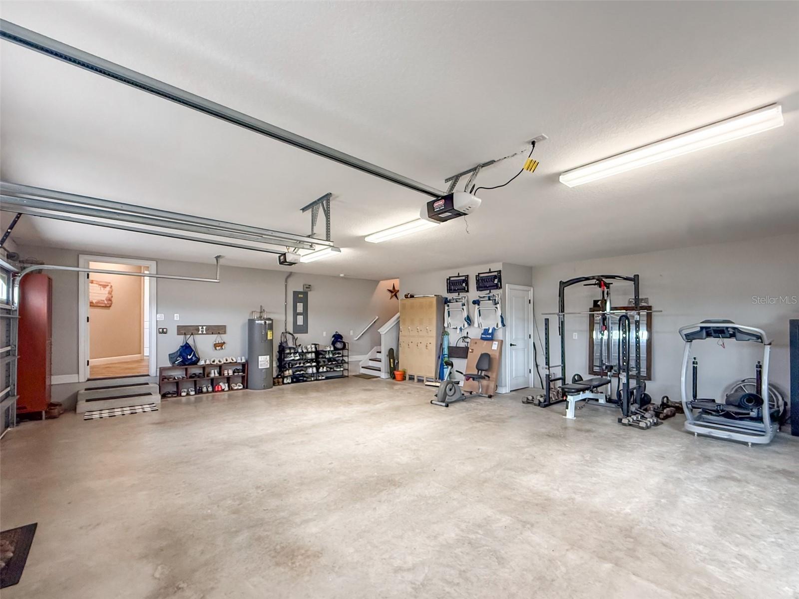 HISCOCK FARM - Residential