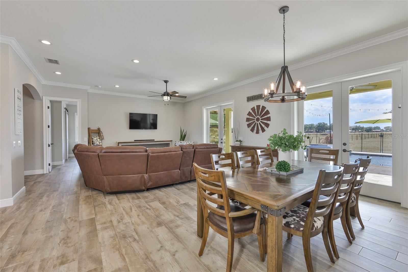 HISCOCK FARM - Residential