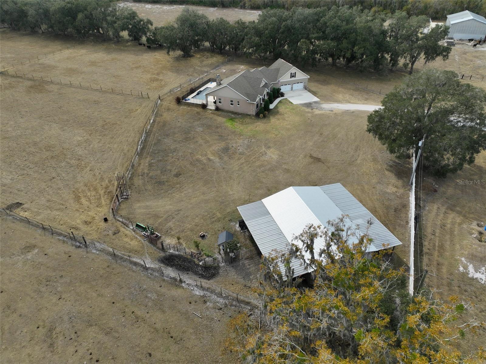 HISCOCK FARM - Residential