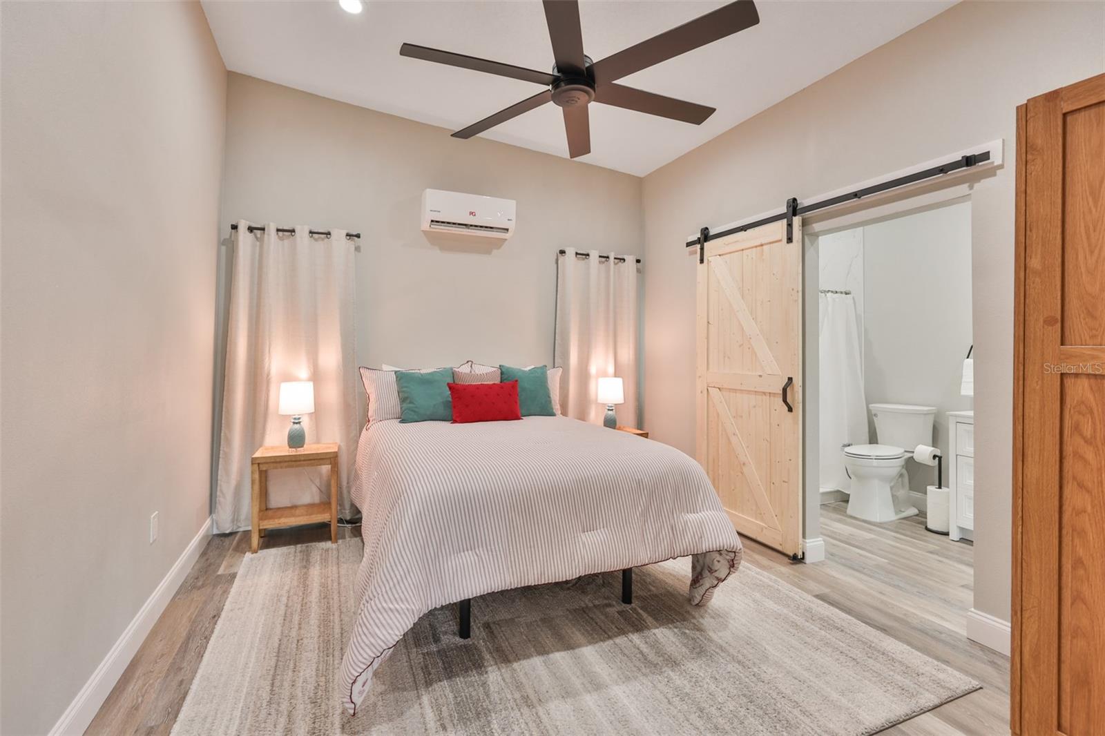 HISCOCK FARM - Residential