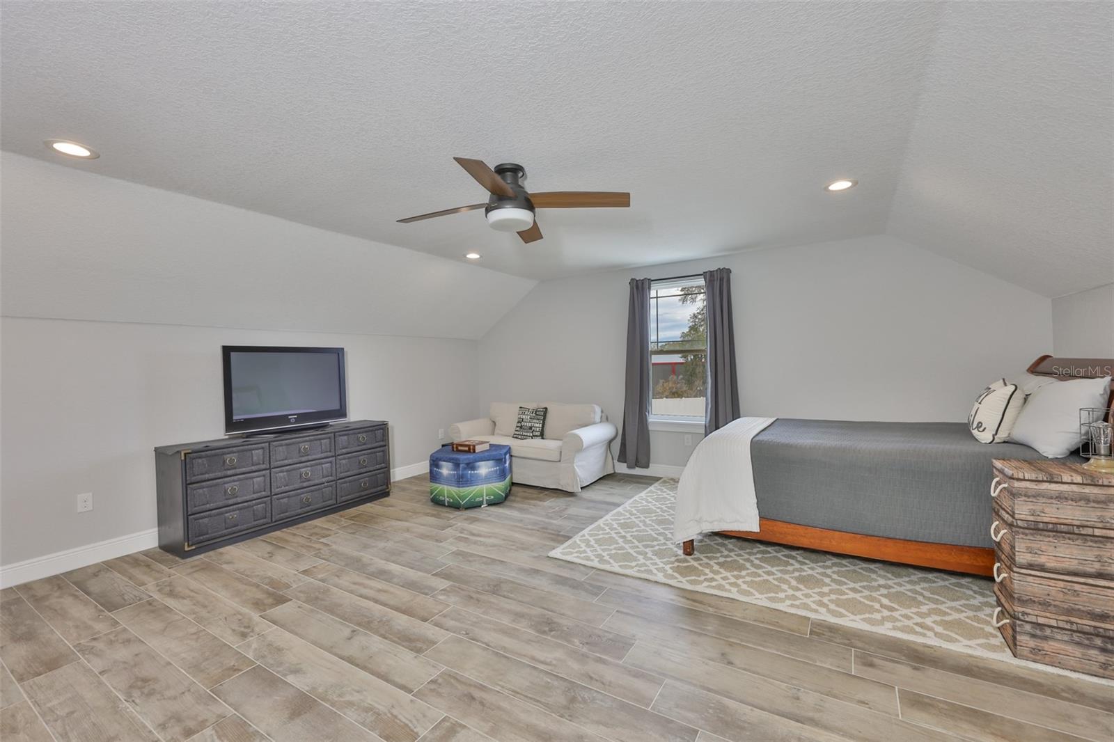 HISCOCK FARM - Residential