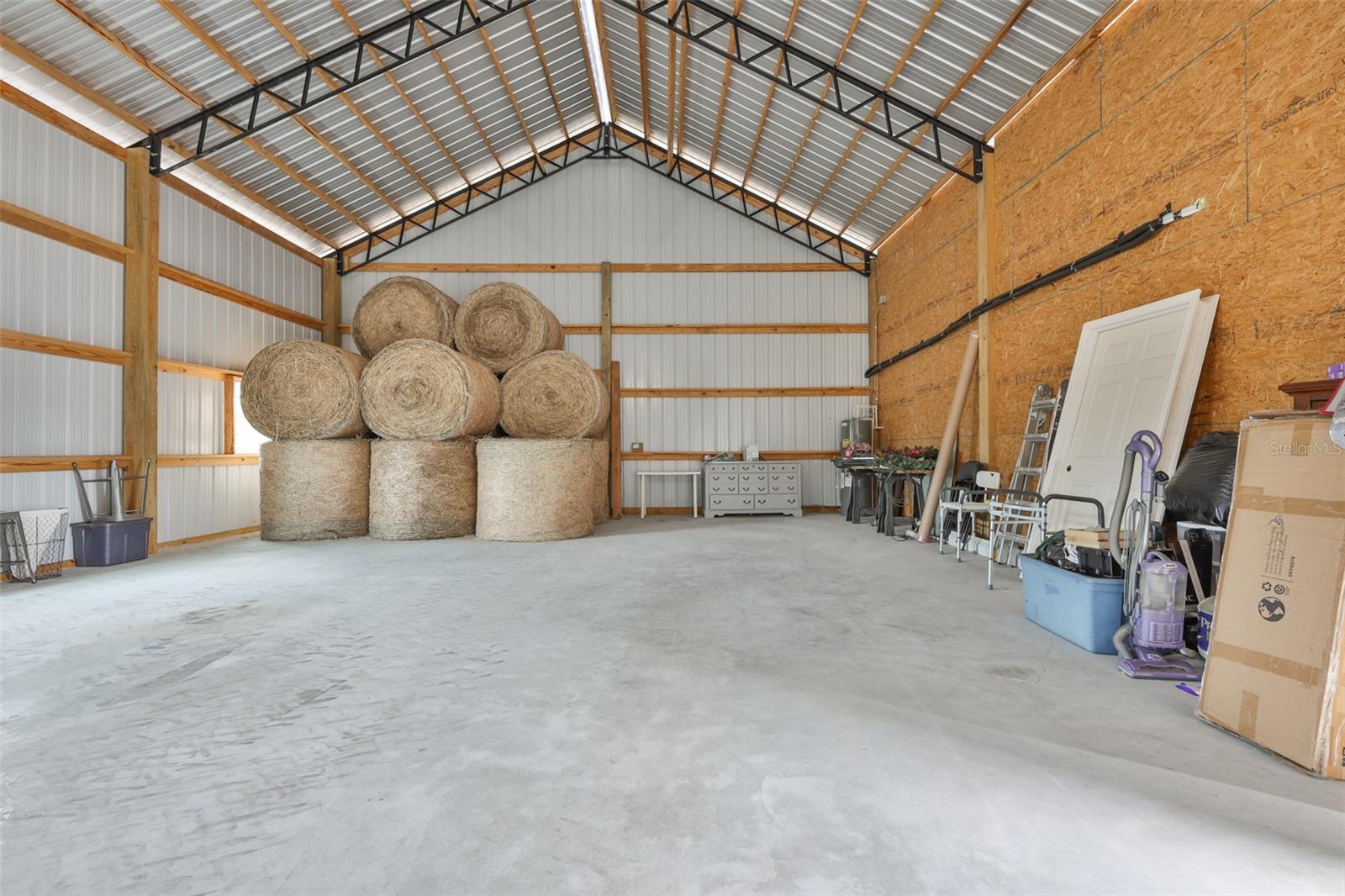 HISCOCK FARM - Residential