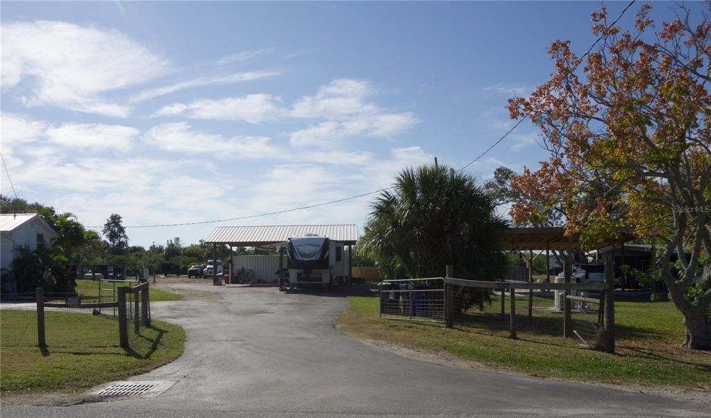 Photo of 1007 77th Street E, Palmetto, FL 34221 (MLS # TB8451393)