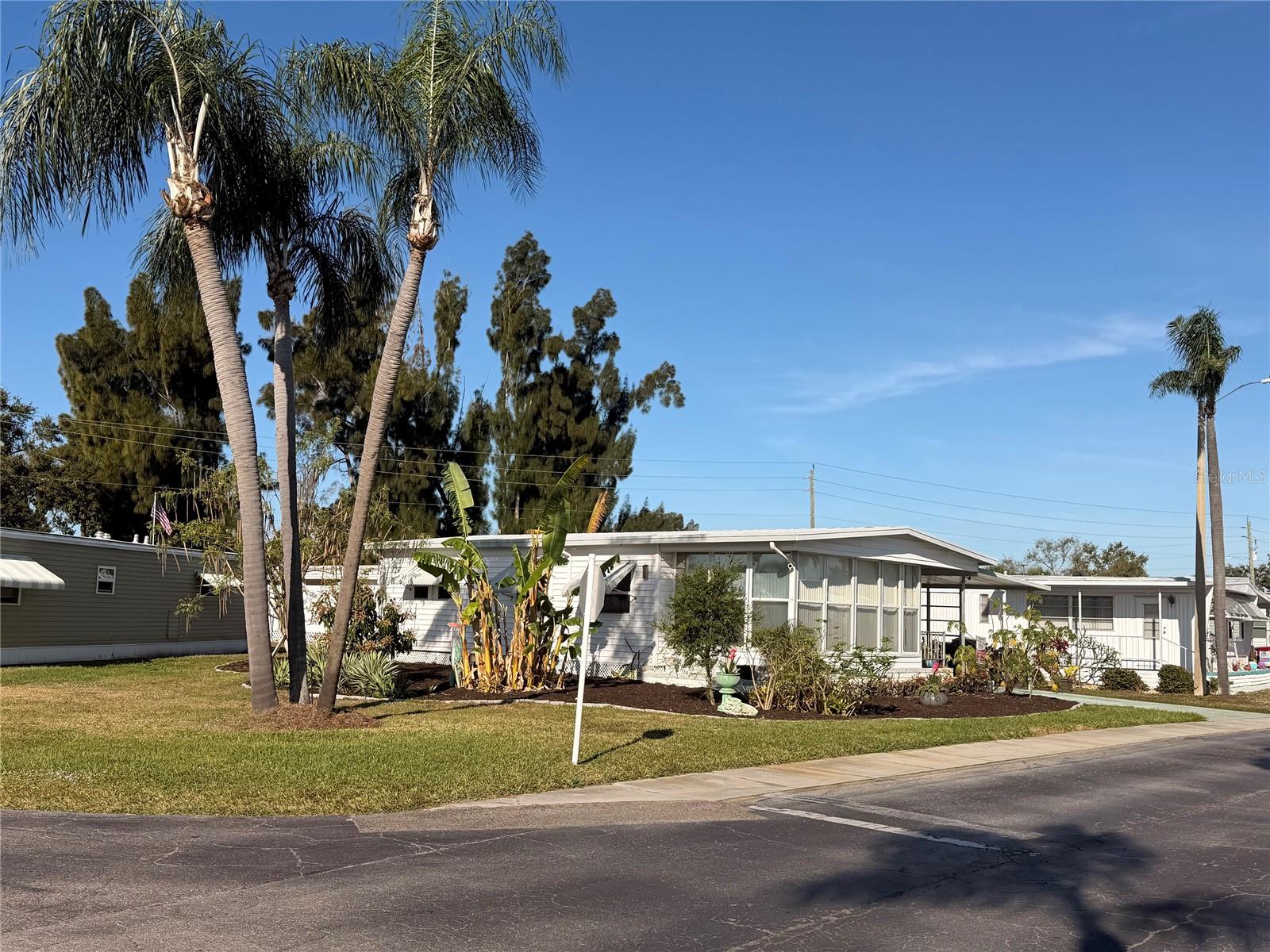 CHATEAU VILLAGE CO-OP - Residential