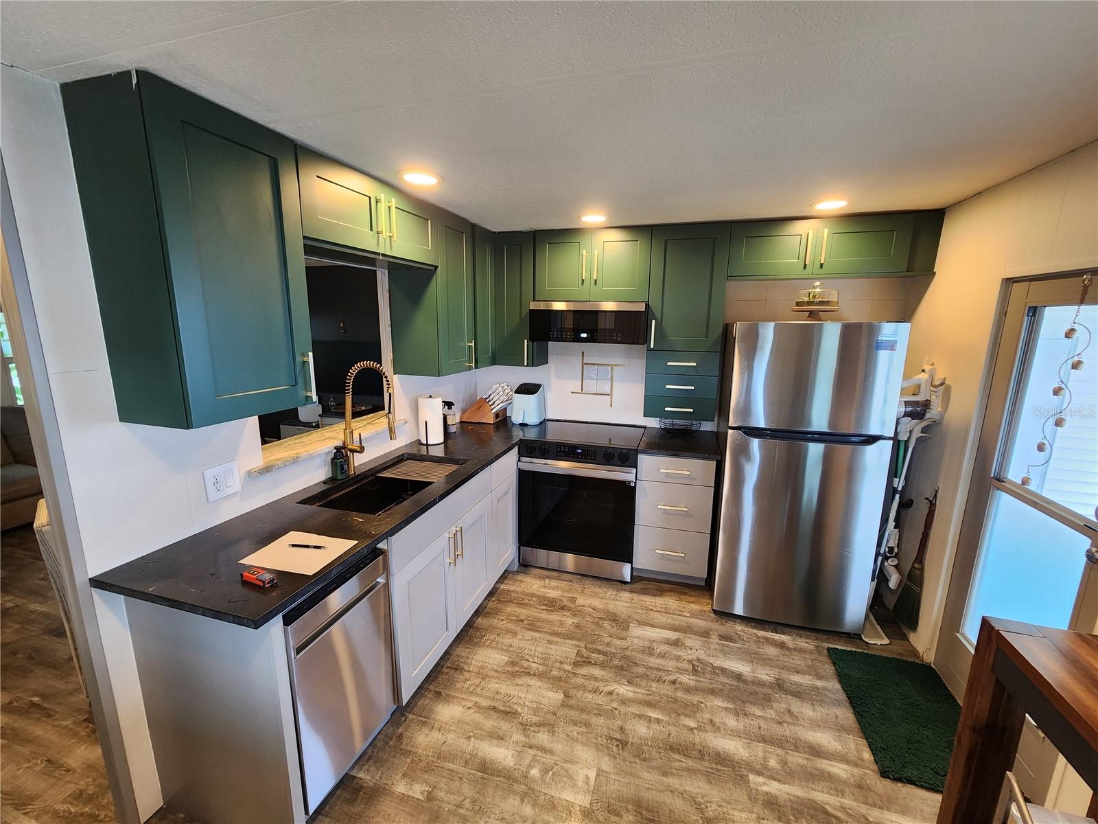 CHATEAU VILLAGE CO-OP - Residential