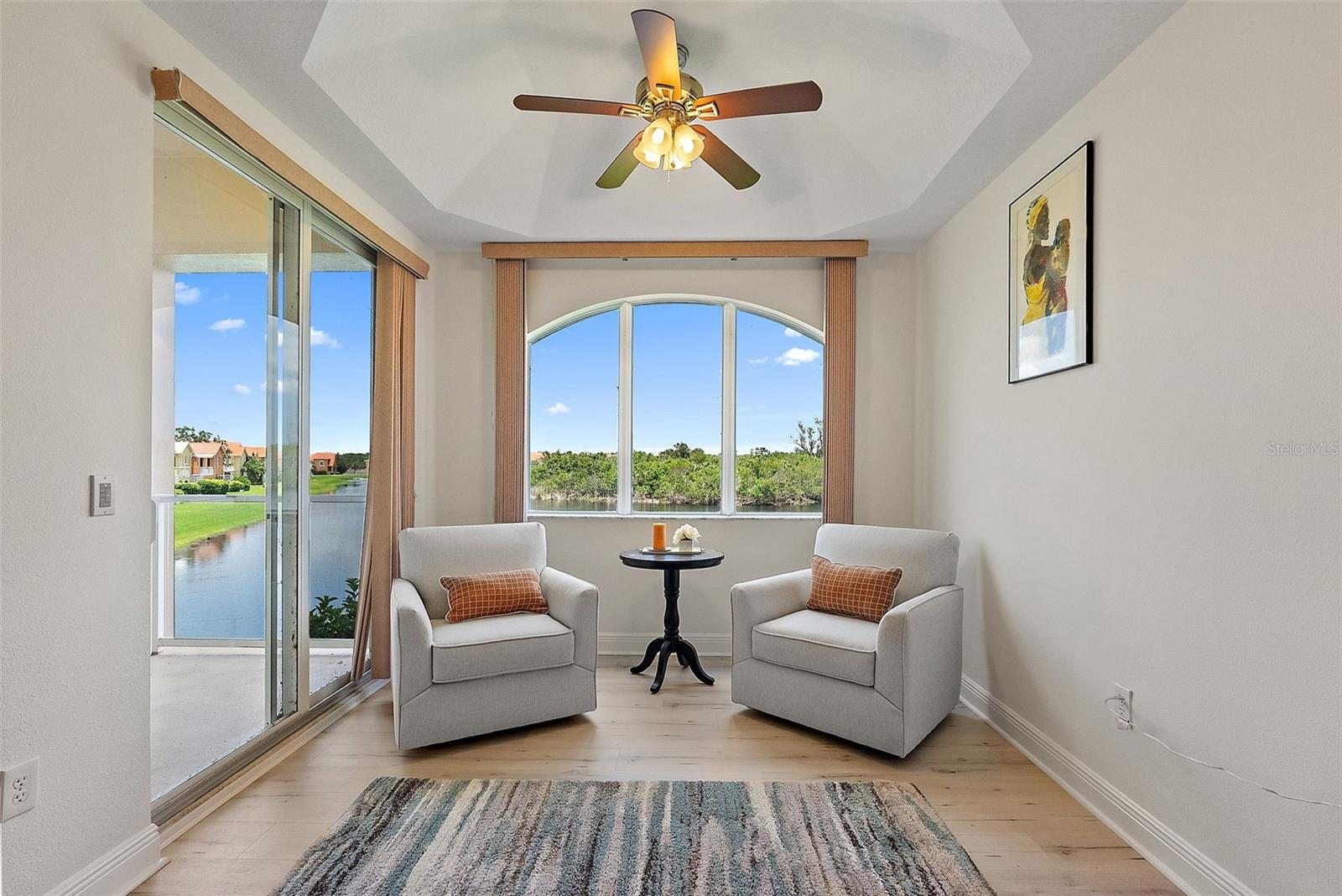 POINTE AT MARINA BAY CONDO, THE - Residential