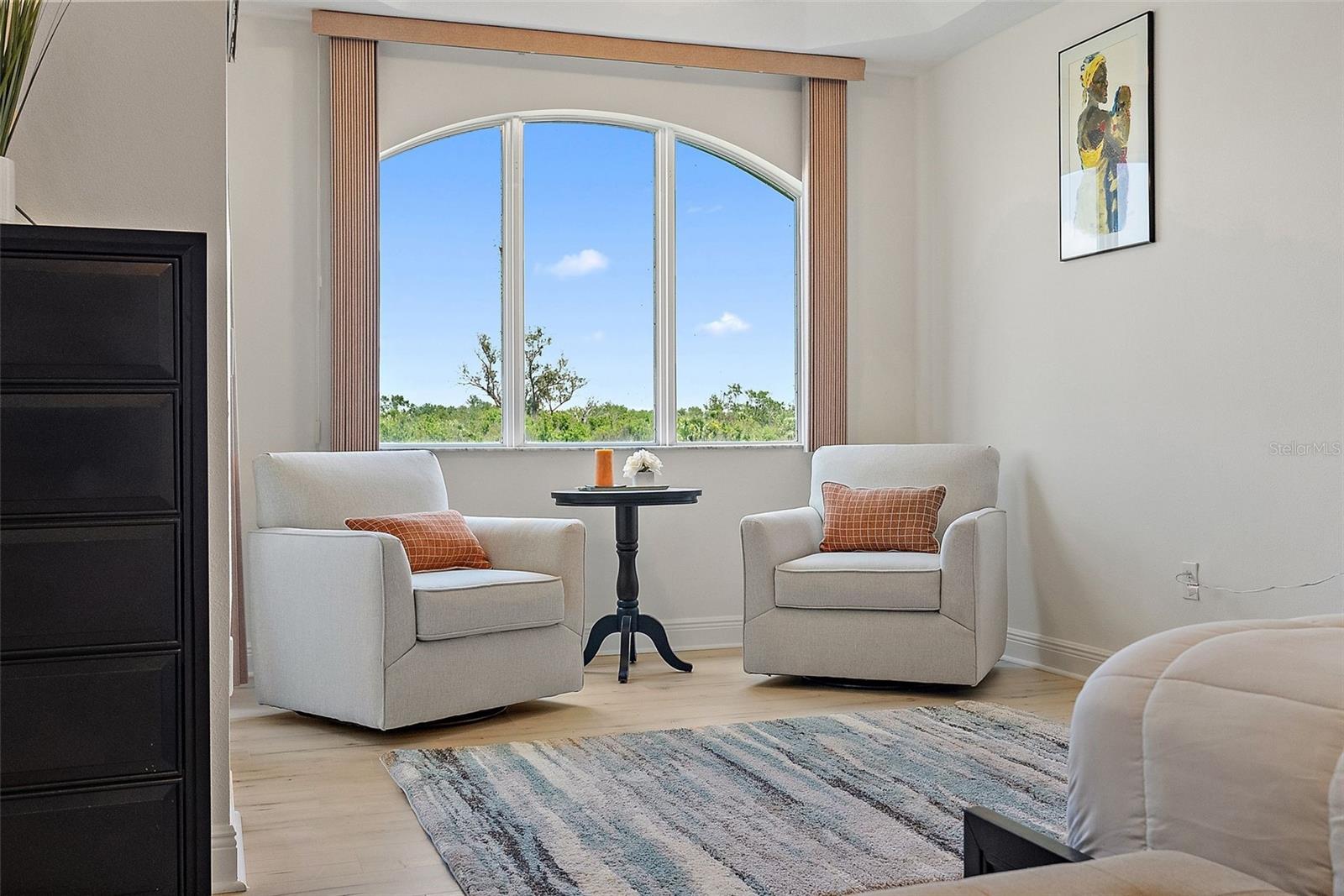 POINTE AT MARINA BAY CONDO, THE - Residential