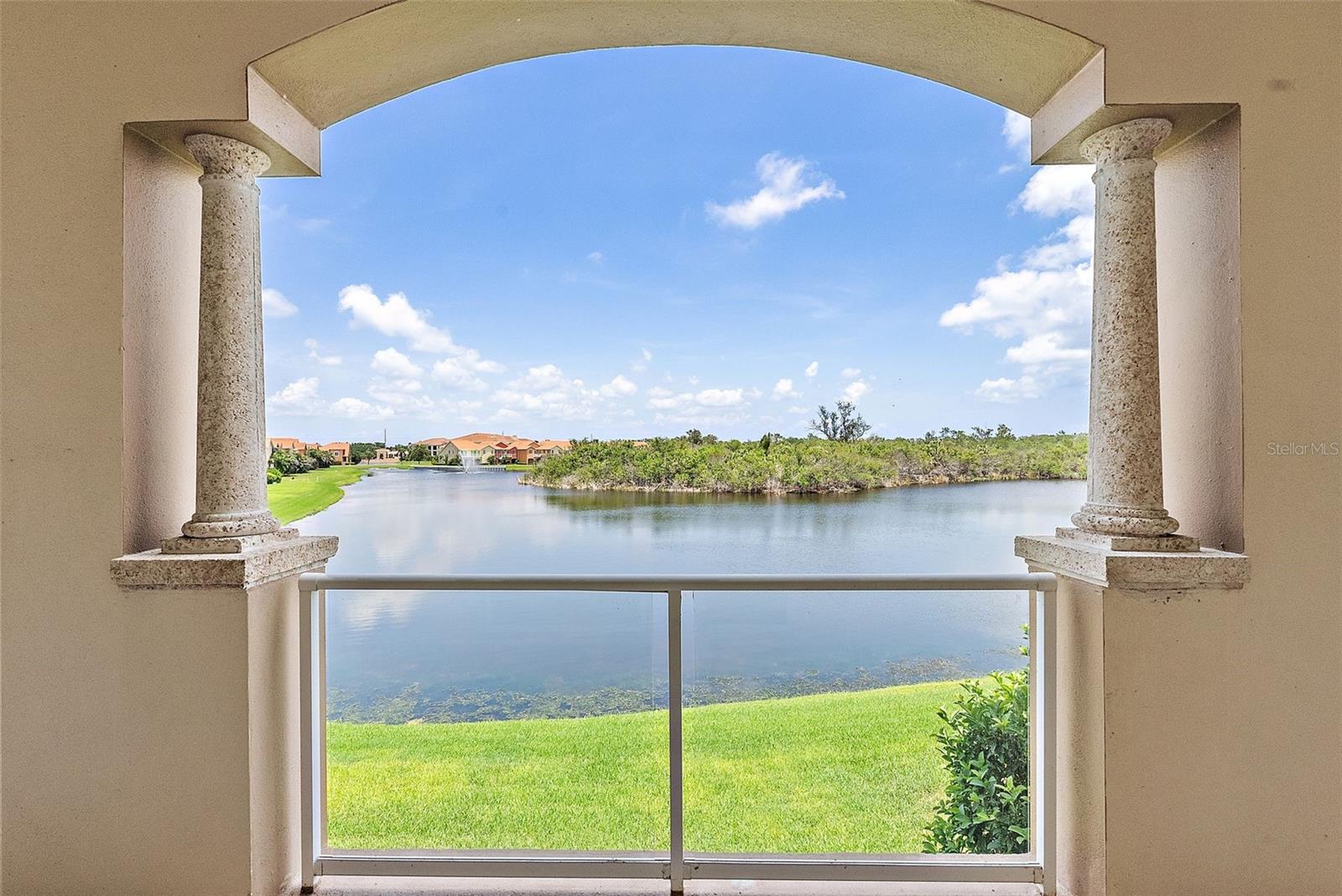 POINTE AT MARINA BAY CONDO, THE - Residential