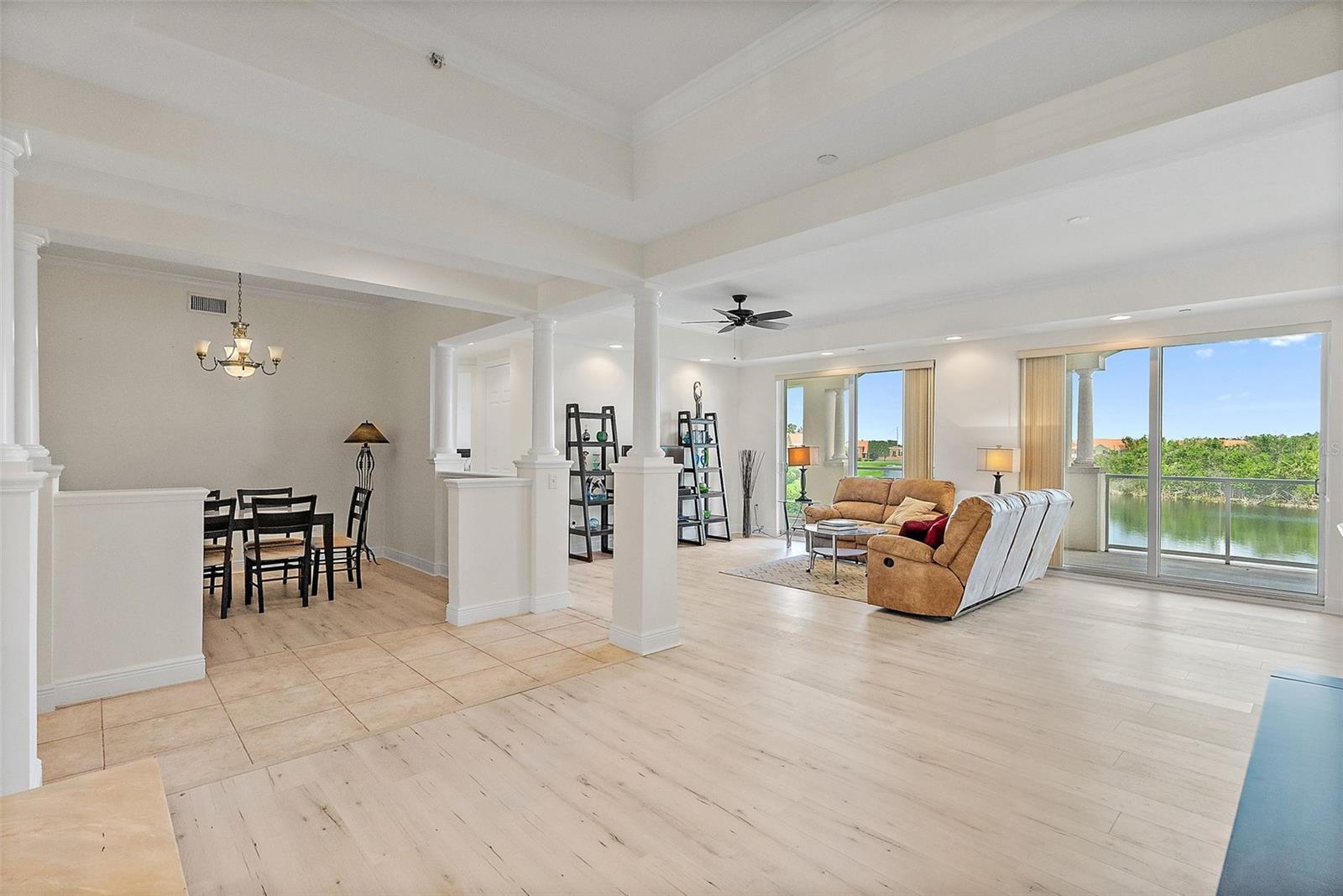 POINTE AT MARINA BAY CONDO, THE - Residential