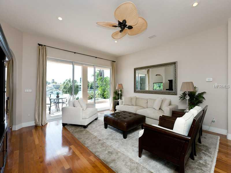 BAY ISLAND SHORES UNIT 1 - Residential