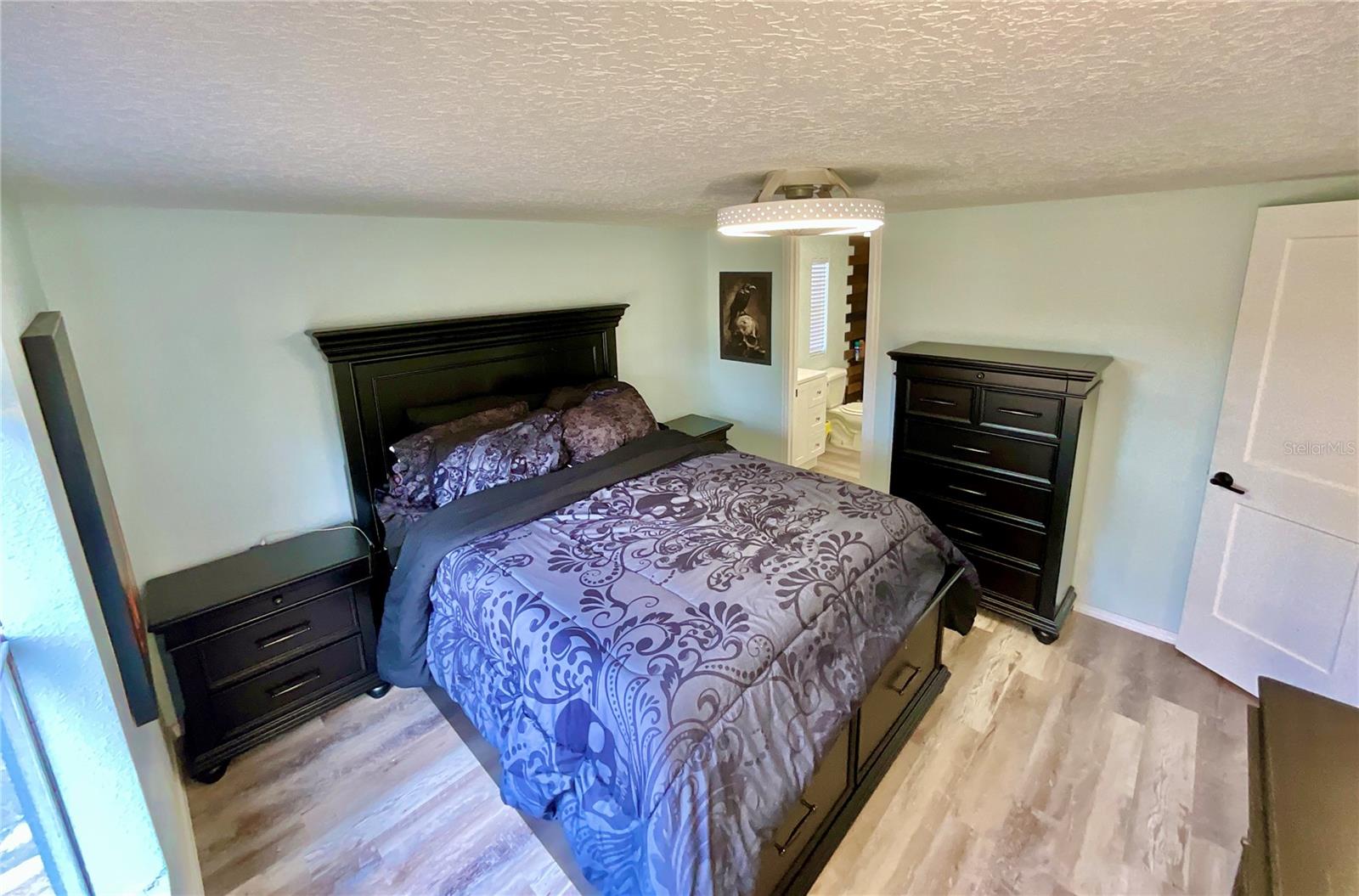 MELROSE LANDING - Residential