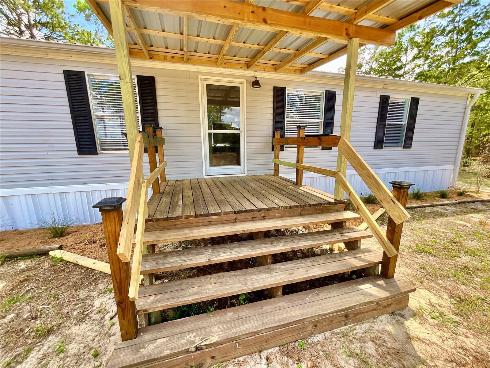 MELROSE LANDING - Residential