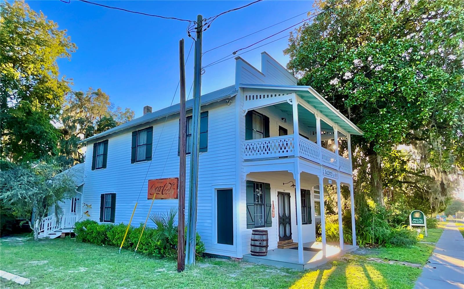 MELROSE LANDING - Residential