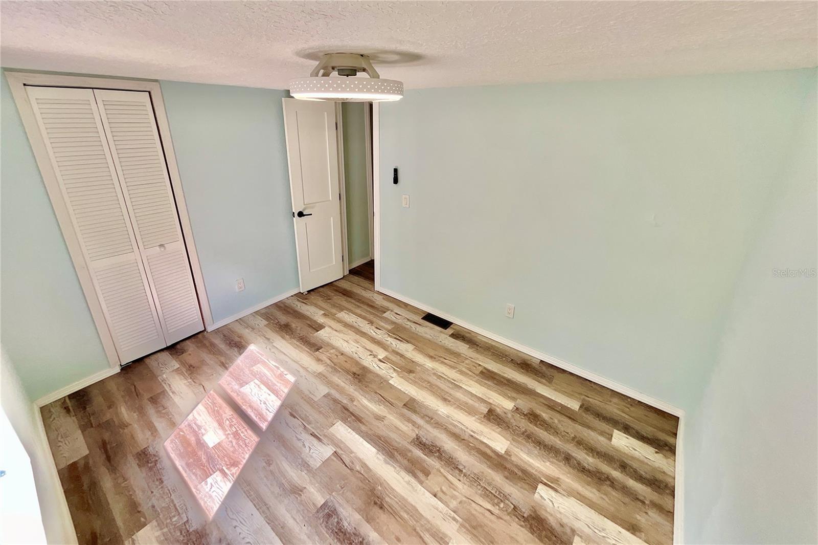 MELROSE LANDING - Residential