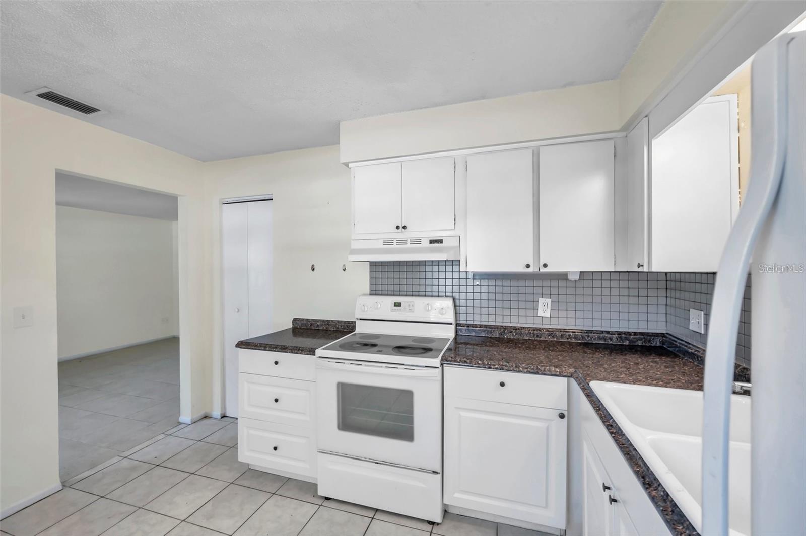 WHITEGATES SUB - Residential Income