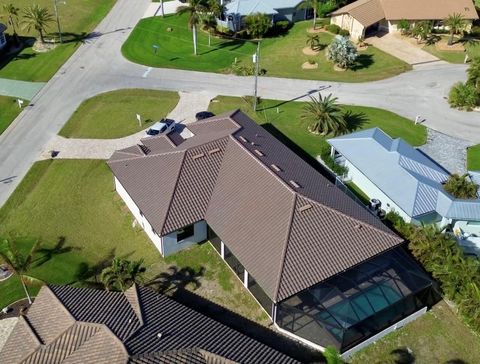 A home in PUNTA GORDA