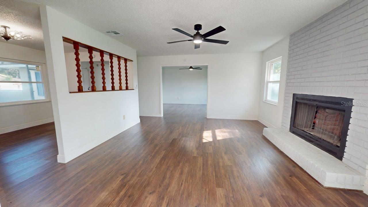 DELTONA LAKES UNIT 02 - Residential Lease