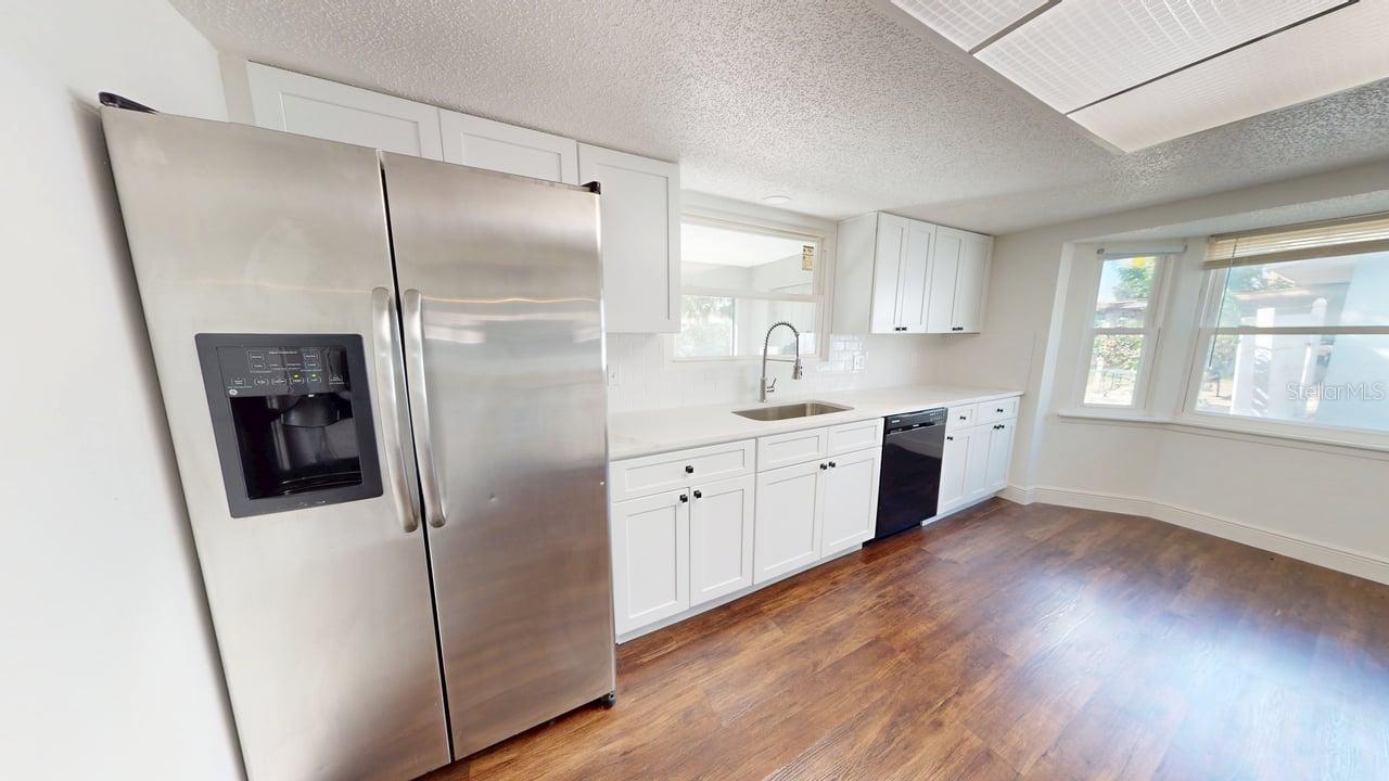 DELTONA LAKES UNIT 02 - Residential Lease