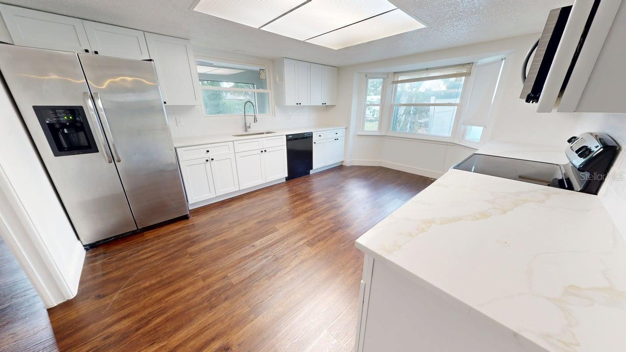 DELTONA LAKES UNIT 02 - Residential Lease